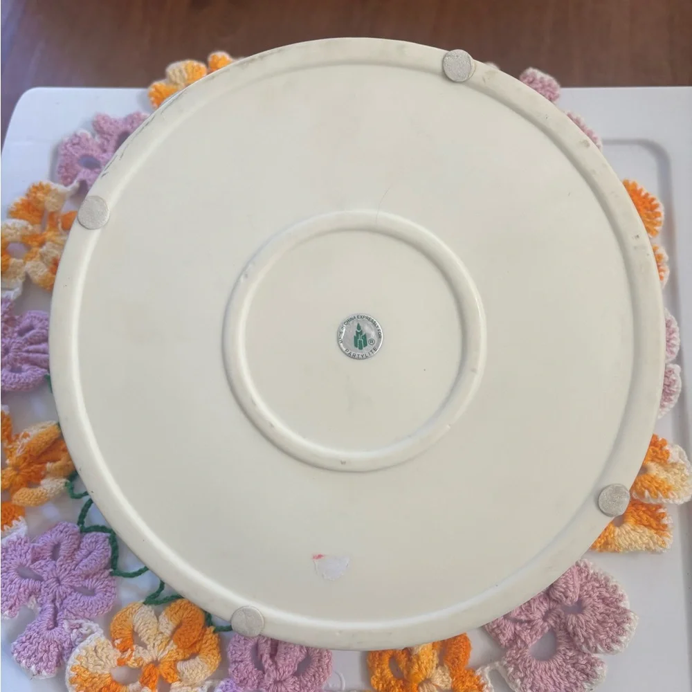 PartyLite Cream Ceramic 3 wick candle holder- Excellent condition - Picture 5 of 6